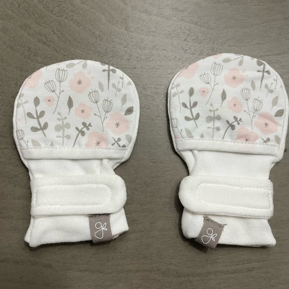 Goumi Baby Hand Mitts - Never used